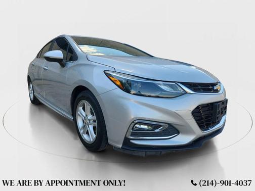 Silver Ice Metallic 2017 Chevrolet Cruze LT