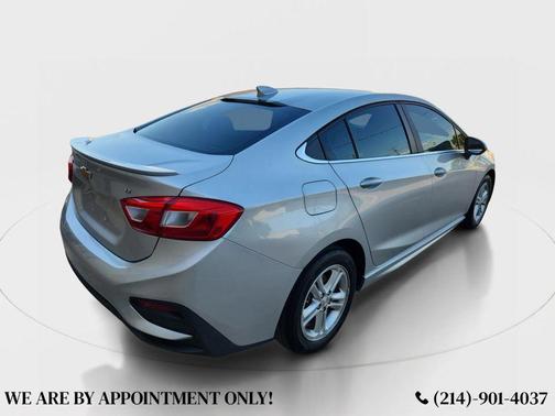Silver Ice Metallic 2017 Chevrolet Cruze LT