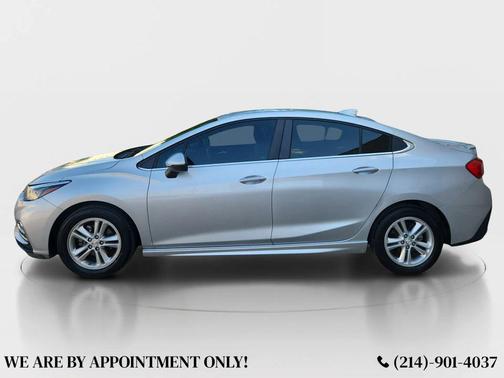 Silver Ice Metallic 2017 Chevrolet Cruze LT