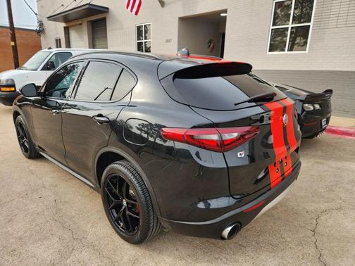 2018 Alfa Romeo Stelvio Ti Sport