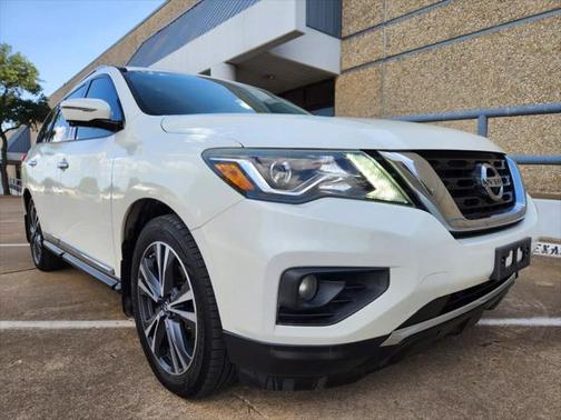 2017 Nissan Pathfinder Platinum