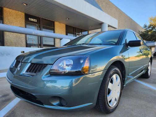 2004 Mitsubishi Galant Base