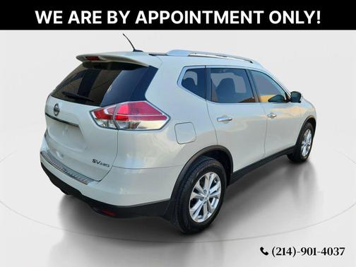 White 2016 Nissan Rogue SV