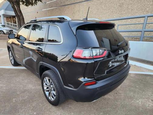 2021 Jeep Cherokee Latitude Lux