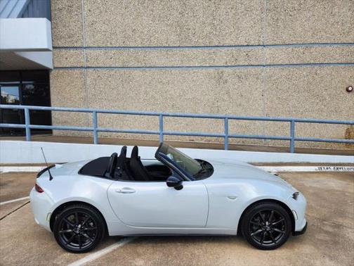 2016 Mazda MX-5 Miata Club