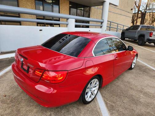 2011 BMW 328 328i Convertible 2D