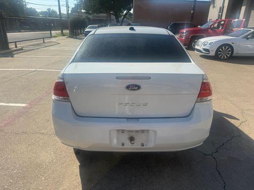 2010 Ford Focus S