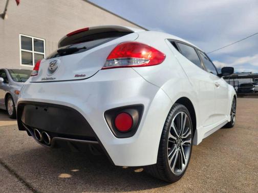 2016 Hyundai Veloster Turbo