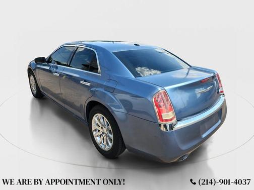 Brilliant Black Crystal Pearlcoat 2011 Chrysler 300 Limited