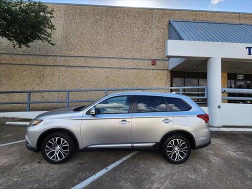 2018 Mitsubishi Outlander SE