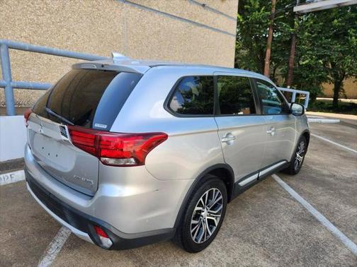 2018 Mitsubishi Outlander SE