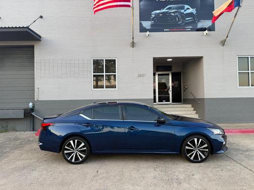 2019 Nissan Altima 2.5 SR