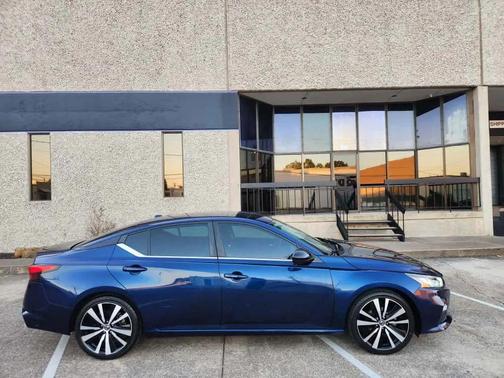 2019 Nissan Altima 2.5 SR