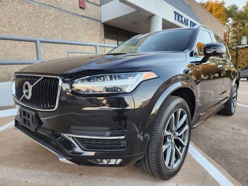 2019 Volvo XC90 T6 Momentum