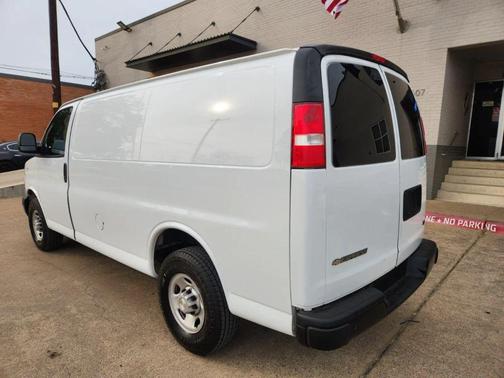 2020 Chevrolet Express 2500 RWD 2500 Regular Wheelbase WT