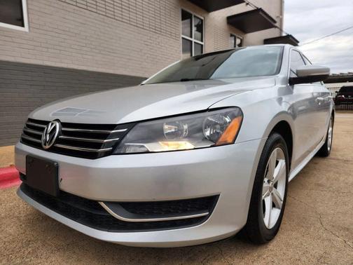 2012 Volkswagen Passat 2.5 SE