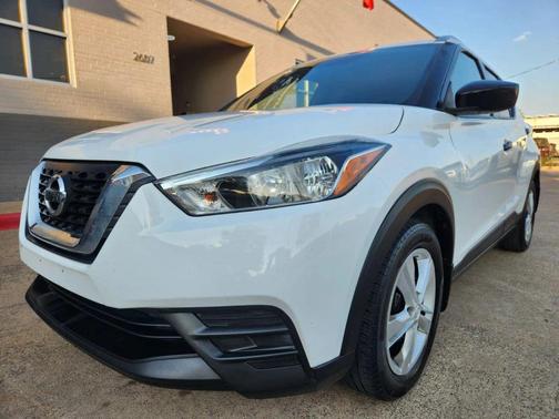 2018 Nissan Kicks S
