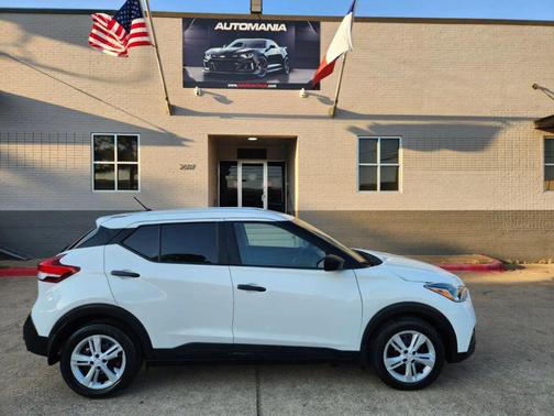 2018 Nissan Kicks S