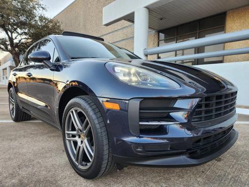 2019 Porsche Macan Sport Utility 4D