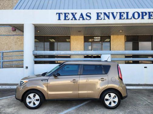 2016 Kia Soul Base