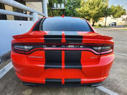 2017 Dodge Charger SXT