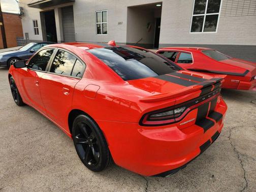 2017 Dodge Charger SXT