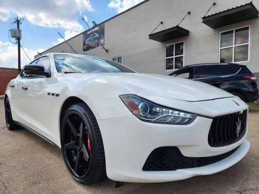 2017 Maserati Ghibli Base
