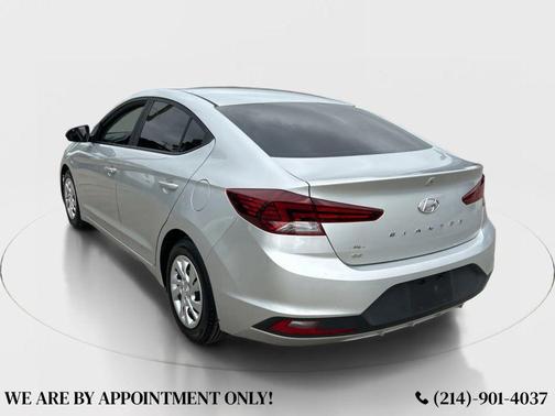 2019 Hyundai ELANTRA SE