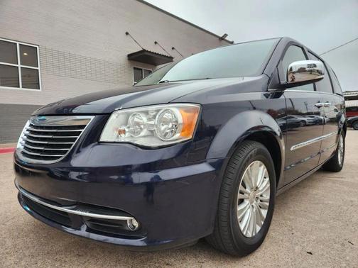 2016 Chrysler Town & Country Limited