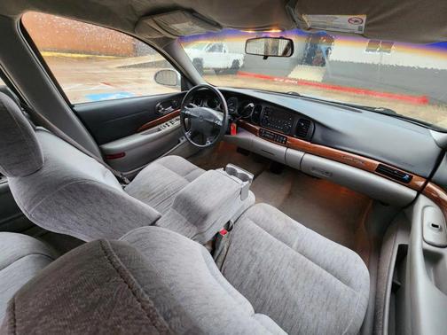 2004 Buick LeSabre Custom Sedan 4D
