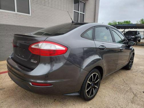 2016 Ford Fiesta SE