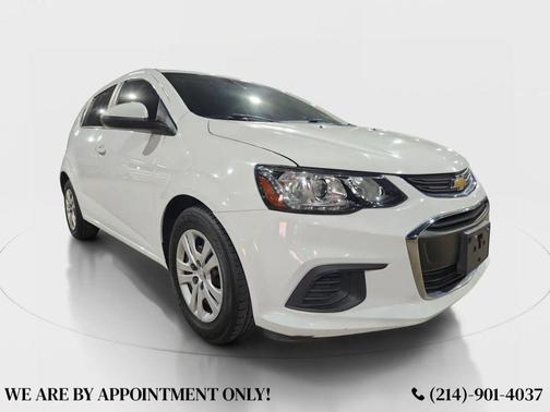 Summit White 2020 Chevrolet Sonic FWD Hatchback 1FL 5-Door
