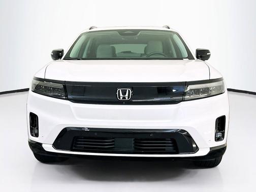 Snowfall Pearl 2025 Honda Prologue Elite