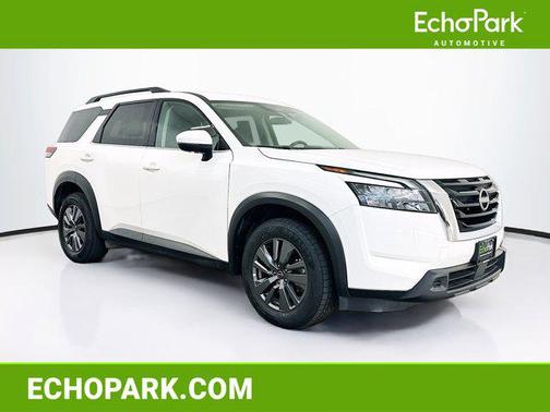 2025 Nissan Pathfinder SV 4WD