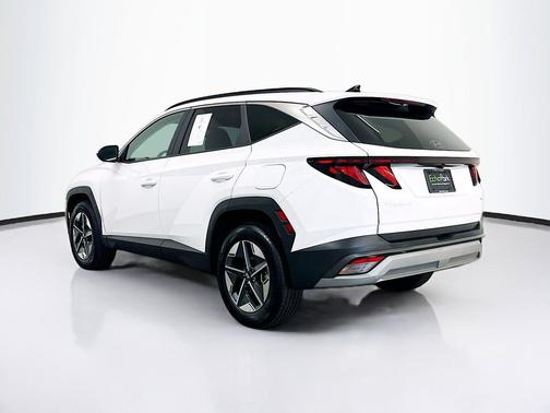 Serenity White Pearl 2025 Hyundai TUCSON SEL
