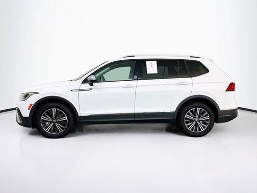 2024 Volkswagen Tiguan 2.0T Wolfsburg Edition