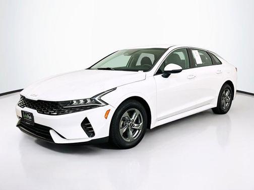 2022 Kia K5 LXS