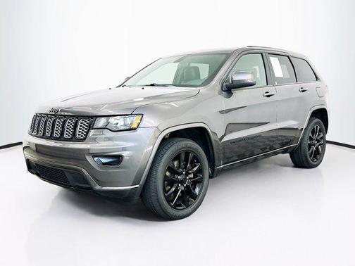 2021 Jeep Grand Cherokee Laredo