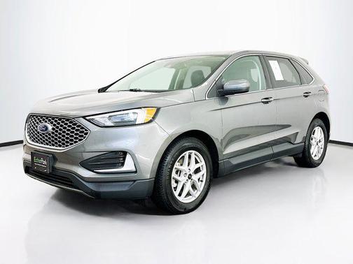 Carbonized Gray Metallic 2024 Ford Edge SEL
