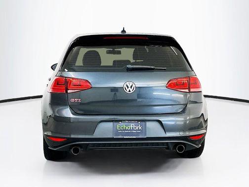 2017 Volkswagen Golf GTI 2.0T S 4-Door