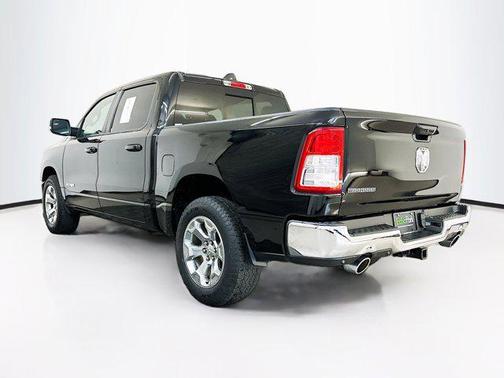 Diamond Black Crystal Pearlcoat 2022 RAM 1500 Big Horn/Lone Star