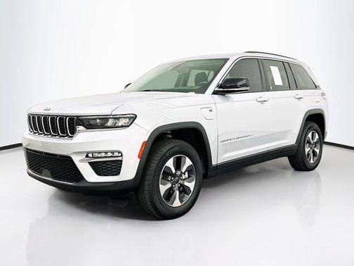 2022 Jeep Grand Cherokee 4xe Base