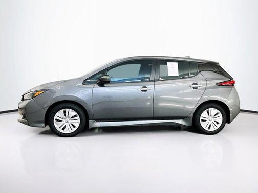 2025 Nissan Leaf S