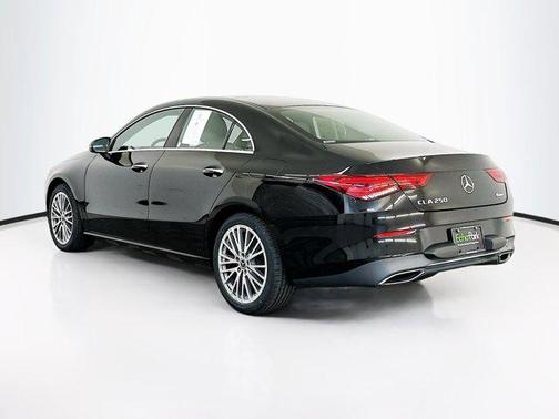 2022 Mercedes-Benz CLA 250 4MATIC