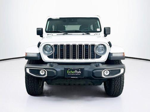 Bright White Clearcoat 2025 Jeep Wrangler 4-Door Sahara 4x4