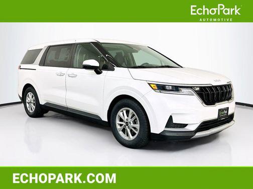 2023 Kia Carnival LX