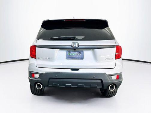 Lunar Silver Metallic 2023 Honda Passport AWD EX-L