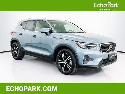 Gray 2023 Volvo XC40 B5 Plus Bright Theme