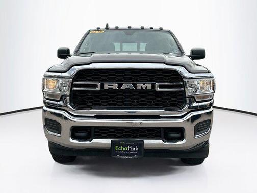 Granite Crystal Metallic Clearcoat 2020 RAM 2500 Tradesman Crew Cab 4x4 8' Box