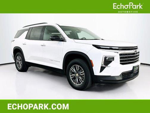 2024 Chevrolet Traverse LT
